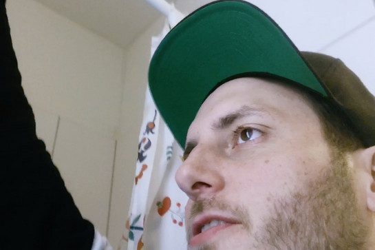bb_ostergruesse_2020_teaser_02.jpg Lars trägt eine grüne Cappy