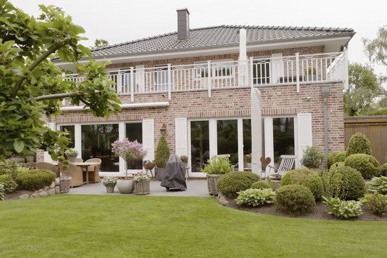 Stadtvilla mit Dachterrasse.