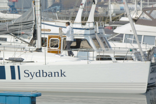 Testimonial Sven Christensen befindet sich auf dem Segelschiff der Sydbank.