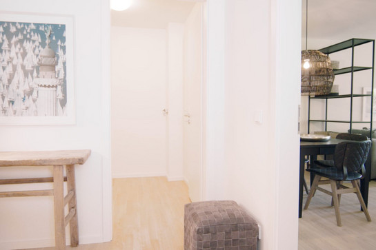 Eine helle moderne Wohnung