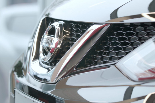 Vorderhaube eines Nissans
