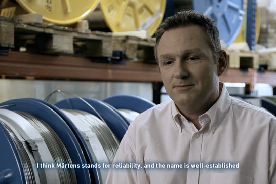 Standbild eines Märtens Mitarbeiters