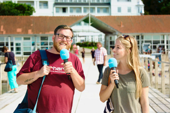 Malin und Daniel am Strand in Glücksburg