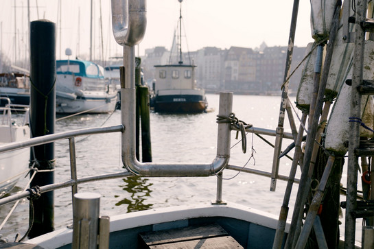 bb_kbdf-folge13_teaser_01.jpg Blick vom Kutter auf Flensburger Hafen
