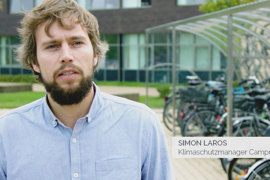 Standbild von Simon Laros