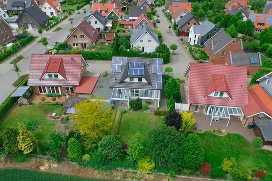Luftbild eines Neubau Wohnviertels