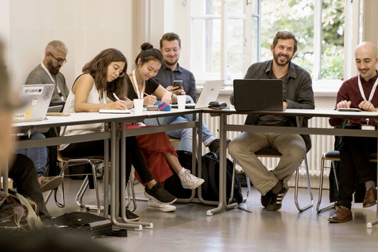 Eine Universitätsklasse während des Unterrichts