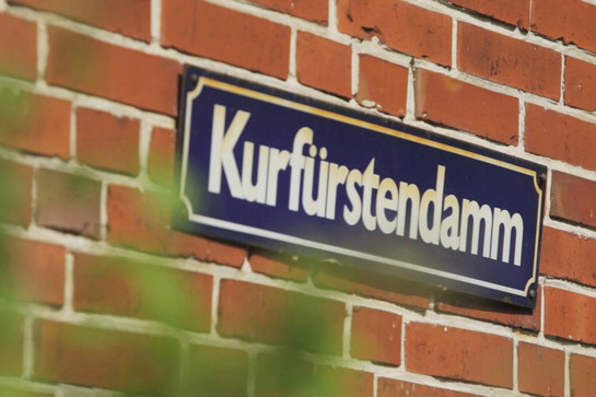 Straßenschild für den Kurfürstendamm