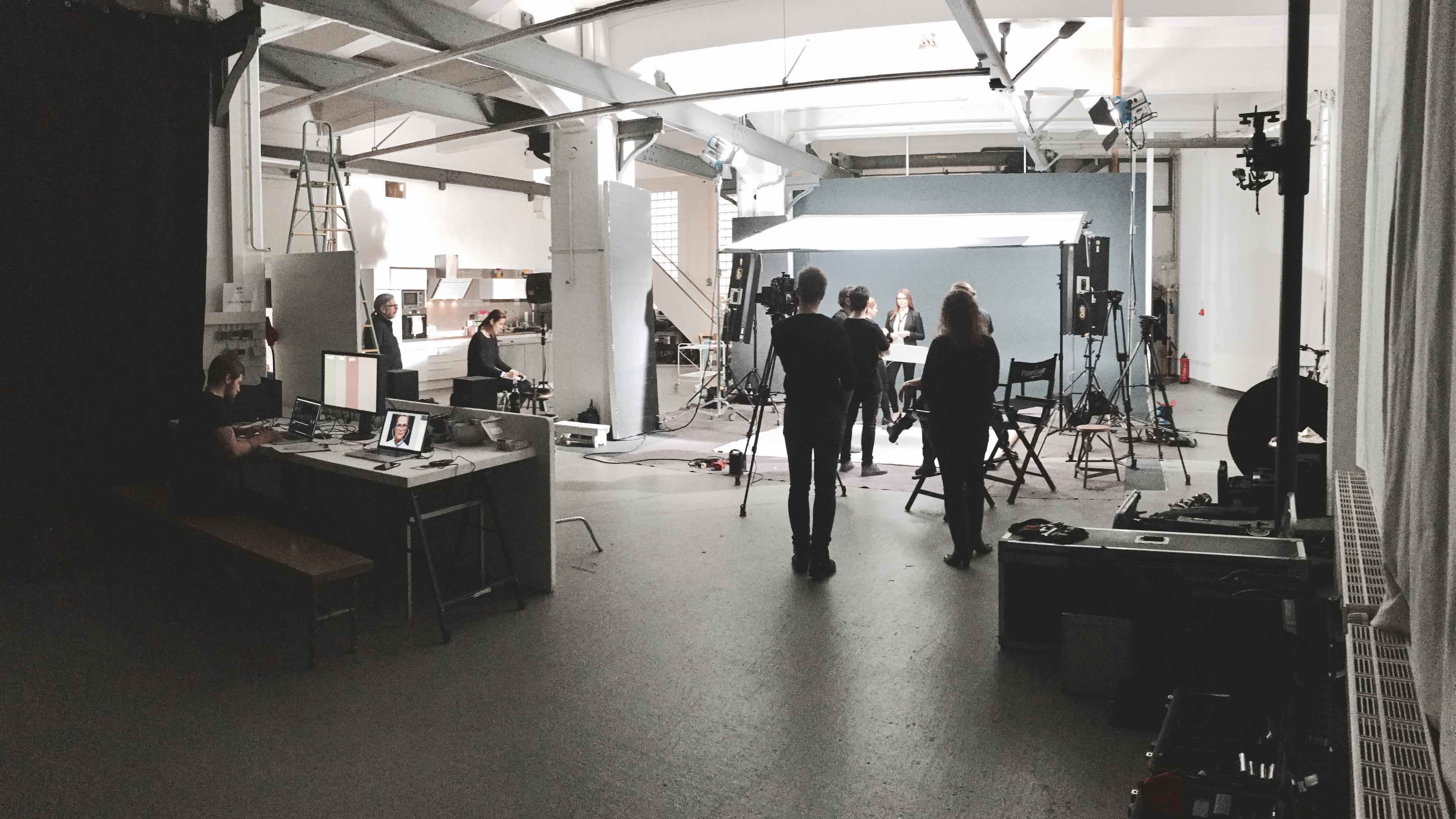 bb__header_wir_01.jpg Ein Filmdreh von bewegtbild