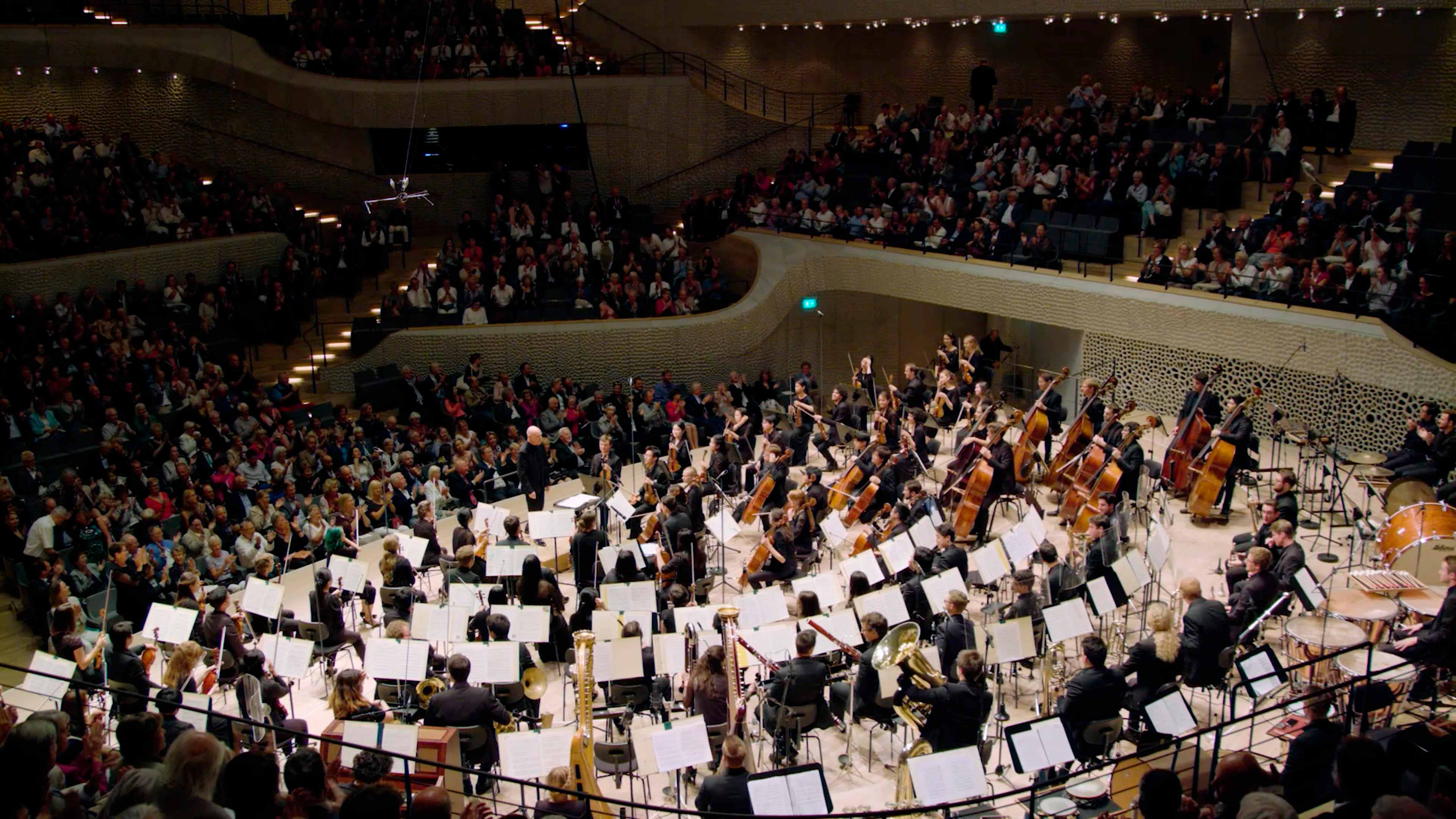 Blick auf ein Orchester
